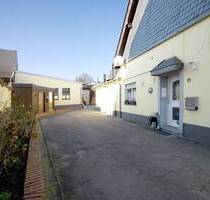 Wohnen & Arbeiten vereint: Anwesen mit Wohnhaus und Gewerbehalle in Geilenkirchen-Leiffarth! - Geilenkirchen / Leiffarth