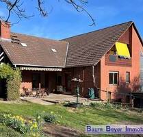 Sonniges Zweifamilienhaus mit großem Garten in Bremke bei Göttingen im Dornröschenschlaf - Gleichen / Bremke