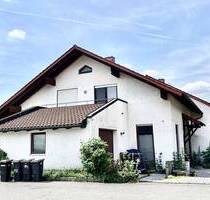 Sehr gepflegte Einfamilienhäuser-Doppelhaushälften mit gemütlichem Garten und Terrasse in zentraler Lage von Hofkirchen