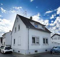 *** Zwei Häuser, ein Preis - Ihr neues Zuhause mit vielfältigen Möglichkeiten in Sandhausen ***