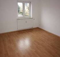 Frei ab 1.2.26 2.OG=DG Bad mit Wanne + Fenster Balkon ! - Chemnitz Sonnenberg