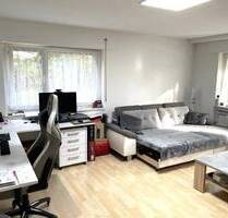 2-Zimmer-Wohnung.10 min zu Fuß z.Stadtzentrum. EBK. Neues Bad. Renoviert. Gut Vermietet. - Villingen-Schwenningen
