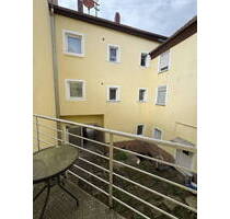 Wunderschöne 2-Zimmer Wohnung - 135.000,00 EUR Kaufpreis, ca.  50,00 m² Wohnfläche in Edenkoben (PLZ: 67480)