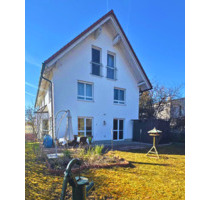Vollmöbliertes Traumhaus mit Garten, 6 Zi., 3 Bädern - ideal für Familien & Expats! - München Feldmoching