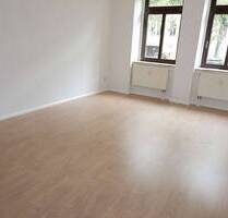 Teilmöbeliert mit EBK Balkon an der Küche frei ab 1.10.25 - Chemnitz Hilbersdorf