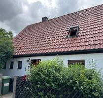 Hier ist es. Endlich rein ins bezahlbare Eigenheim. Doppelhaushälfte in Ansbacher OT zu verkaufen