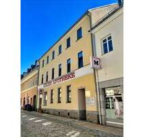 Wohn- und Geschäftshaus mit freier Apotheke in Auerbach