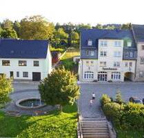 Riesige Wohnküche, großes Bad mit Wanne+Dusche, herrliches Wohnzimmer, 2 Schlafzimmer, Wohndiele und und und - Grünhain-Beierfeld