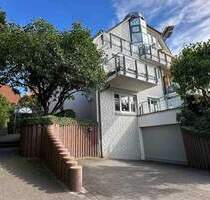 Exklusive 3-Zimmer-Erdgeschosswohnung mit 2 TG-Stellplätzen in direkter Elbnähe - Wedel