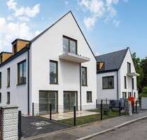 AIGNER - Haus 1: Sonnige Doppelhaushälfte naturnah an der Aubinger Lohe - München