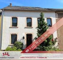 Wohnen mit Freiraum - Haus mit Traumgarten, Terrasse, Balkon & Garage in Konz-Könen - Konz / Könen
