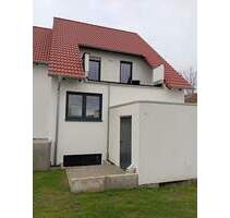 Neubau: Exklusive und großzügige Doppelhaushälfte in bevorzugter Lage von CR, Garten+Garage - Crailsheim