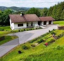 Bayerischer Wald: Einfamilienhaus mit unverbaubarer Fernsicht, Nähe Fürstenstein