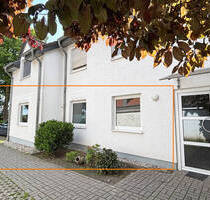 Attraktive Eigentumswohnung in Kleve: Terrasse, Stellplatz und praktischer Grundriss