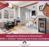 Behagliches Wohnen in Winterhude! Helle 2-Zimmer-Wohnung mit Kamin und Balkon - Hamburg / Winterhude