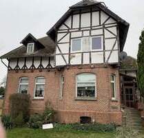 Einfamilienhaus mit Vollkeller , Nebengebäude mit Einliegerwohnung und Abstellräume. - Wittingen Wunderbüttel