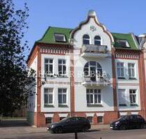 Schöne Altbauwohnung mit 3 Zi, EBK und Balkon - Salzwedel