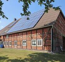 Laufend modernisierte Immobilie. Drei Wohnbereiche zur freien Nutzung. - Dannenberg (Elbe) Penkefitz