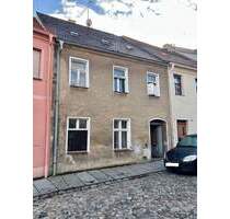 Reihenhaus mit Potenzial in bevorzugter Stadtlage von Kamenz