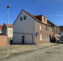 Mehrfamilienhaus mit Gewerbe im Stadtkern von Genthin