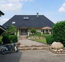 Bungalow incl. 2. Gebäude mit 3 GaragenWohnung zwischen Hamburg und Bremen - Zeven