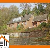 * Wohnhaus mit 3 Wohneinheiten * Hafenblick * Immobilie mit viel Potential * großes Grundstück * - Lauenburg