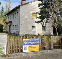 Zweifamilienhaus mit großem Grundstück und zusätzlichem Baurecht in Bruckmühl