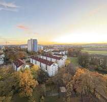3-Zimmer-Wohnung mit Balkon, Aufzug und Stellplatz! - Stuttgart Fasanenhof