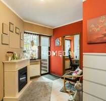 Gepflegte Hochparterre-Wohnung mit SW-Balkon, Terrasse, Garage und Garten - Schwalbach am Taunus