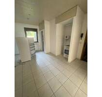Apartment in Uni-Nähe - 285,00 EUR Kaltmiete, ca.  36,00 m² Wohnfläche in Essen / Bergeborbeck (PLZ: 45356) Bochold