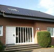 Sehr schöne EG-Wohnung mit Terrasse und großem Garten! - Enger