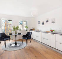 Familien-Domizil in Pasing: Großzügige, lichtdurchflutete 4-Zimmer-Wohnung mit Balkon - München Pasing-Obermenzing