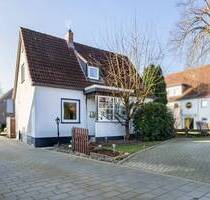 Zum Wachküssen: Einfamilienhaus wartet auf den zweiten Frühling - Plön