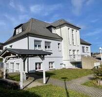 Wohn- und Geschäftshaus - 375.000,00 EUR Kaufpreis, ca.  289,00 m² Wohnfläche in Oberweißbach/Thüringer Wald (PLZ: 98744)