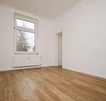 Modernisierte 2-Zimmer Wohnung mit Einbauküche - Düsseldorf Hassels