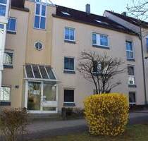 Schöne, helle 2-Zimmer Dachgeschosswohnung mit großzügigem Balkon in idealer Lage von Regensburg