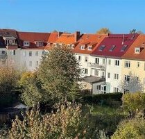 Erstbezug nach Renovierung - offene Dachgeschosswohnung mit Galerie - Rostock Hansaviertel