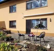 Schön geschnittene 2,5 Zimmer-Wohnung mit Terrasse und Garten! Top Zustand! - Großrinderfeld Schönfeld
