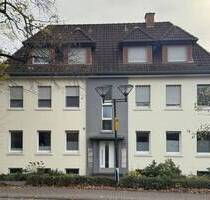 Saniertes Mehrfamilienhaus mit freier EG-Wohnung, Garten & Pool in Münster-Hiltrup auf der Marktallee!