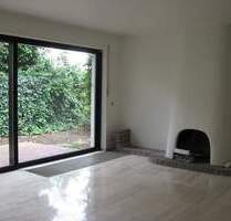 D-Kaiserswerth: Einfamilienhaus, 2 Zimmer, ca. 80 m² Wohnfl., ca. 60 m² Nutzfläche, Terrasse, Stellplatz - Düsseldorf