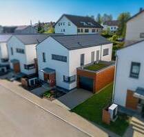 Energie sparen - Neuwertiges A+ Massivbauhaus in schöner Laichinger Lage - Laichingen