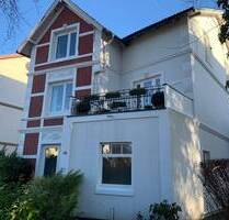 3-Zimmer-Altbauwohnung mit großer Terrasse im beliebten Stadtteil Groß Flottbek - Hamburg