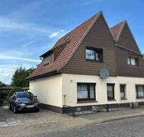 Moderne, bezahlbare Doppelhaushälfte in Nordenham - Einswarden!
