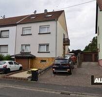 Zweifamilienhaus mit großem Garten in Lauterbach - Völklingen