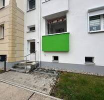 2-Raum-DG-Wohnung mitten in der Oscherslebener City!
