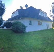 Luxuriöses Einfamilienhaus - Freistehender Wohntraum - direkte Feldlage in exklusivem Villenviertel - Heusenstamm