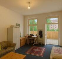 Eigenbedarf (9 Monate): Renovierungsbedürftiger Altbau, Terasse, begehbarer Schrank oder 0,5 Zi. - Berlin Steglitz