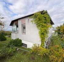 Weihnachtsspecial: Charmanter Altbau-Bungalow mit Garten und viel Potenzial in ruhiger Lage zu verkaufen - Straußfurt