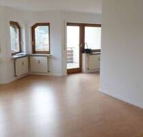 Renovierte, helle 2,5-Zimmerwohnung mit EBK und Balkon an EINZELPERSON - Filderstadt Plattenhardt