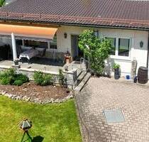 Bungalow in zentraler Lage - Wohnen auf einer Ebene - Burghausen